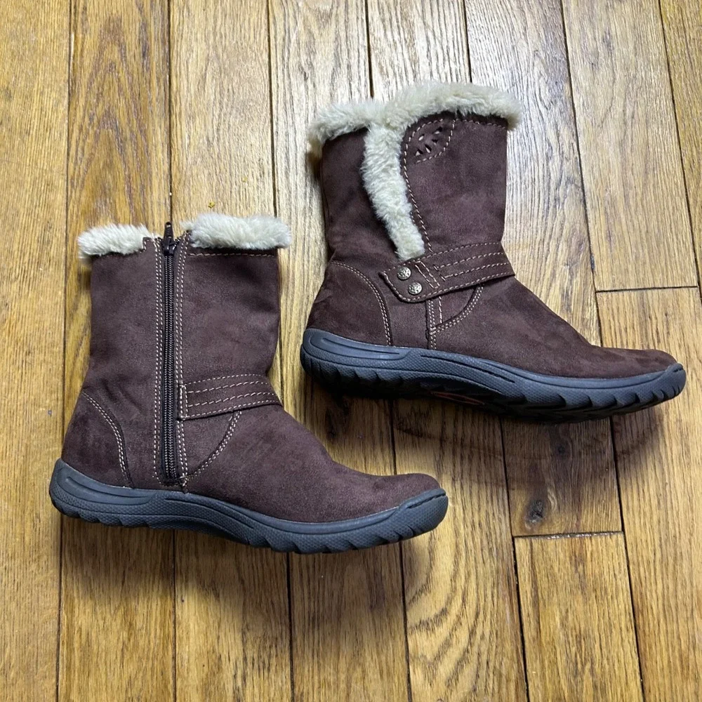 Earth Spirit Brown Faux Suede Fur Trim Winter Boots WMES46ER027 Womens Size 9